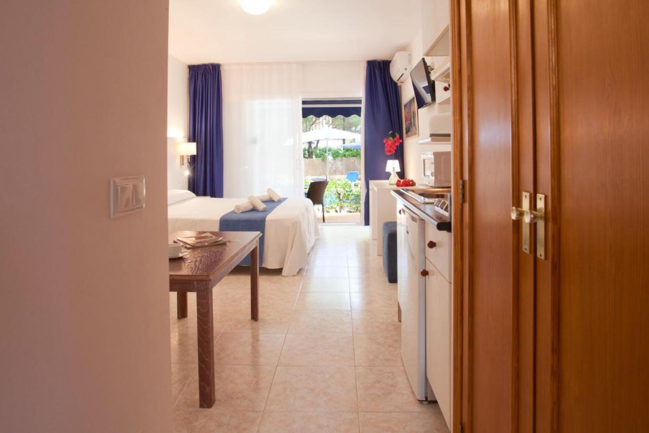 Apartamentos Cala Murada Minigolf Exterior foto
